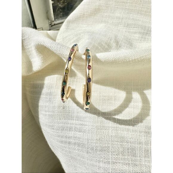 Rainbow and gold color hoop sleek earrings - Picture 3 of 8